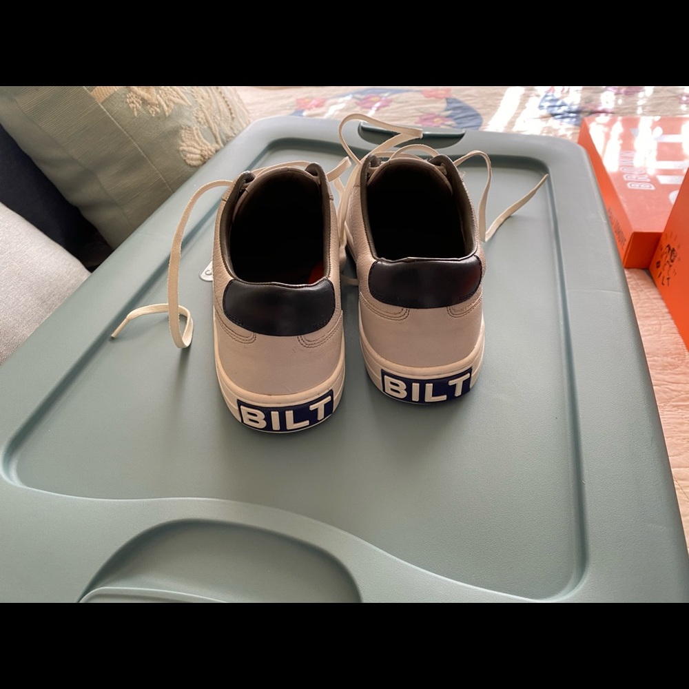 Shoes - Picture 5 of 6